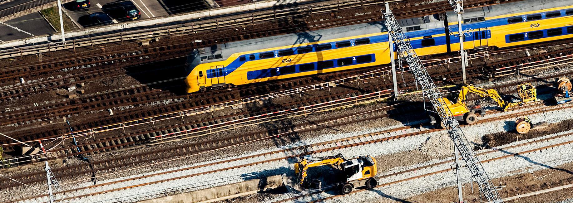 2016-10-21 14:37:19 UTRECHT - Luchtfoto van de spoorvernieuwing rondom treinstation Utrecht Centraal. ANP REMKO DE WAAL
